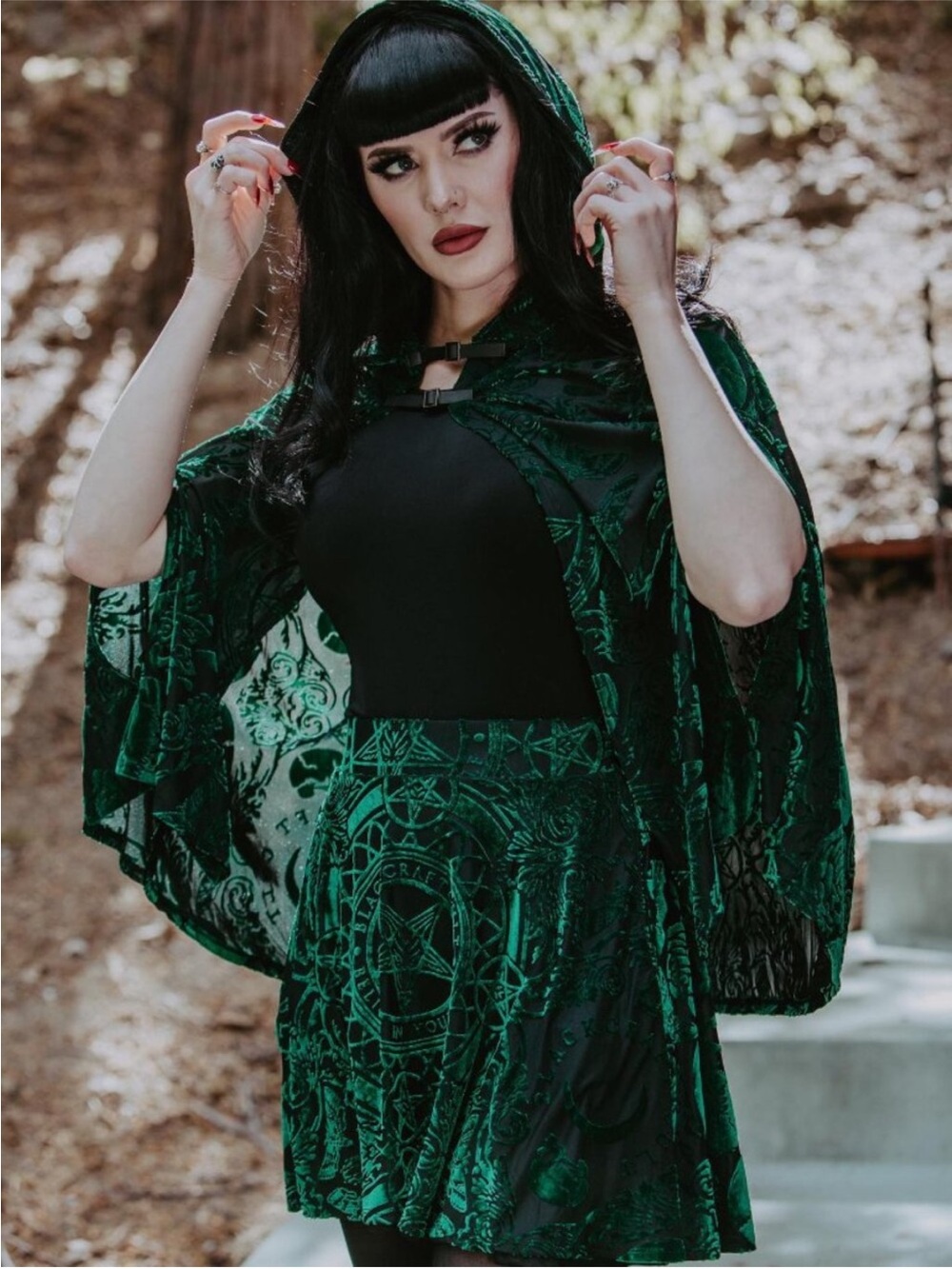 BLACKCRAFT CULT BAROQUE VELVET CAPE Emerald Green Velvet Hooded Cape